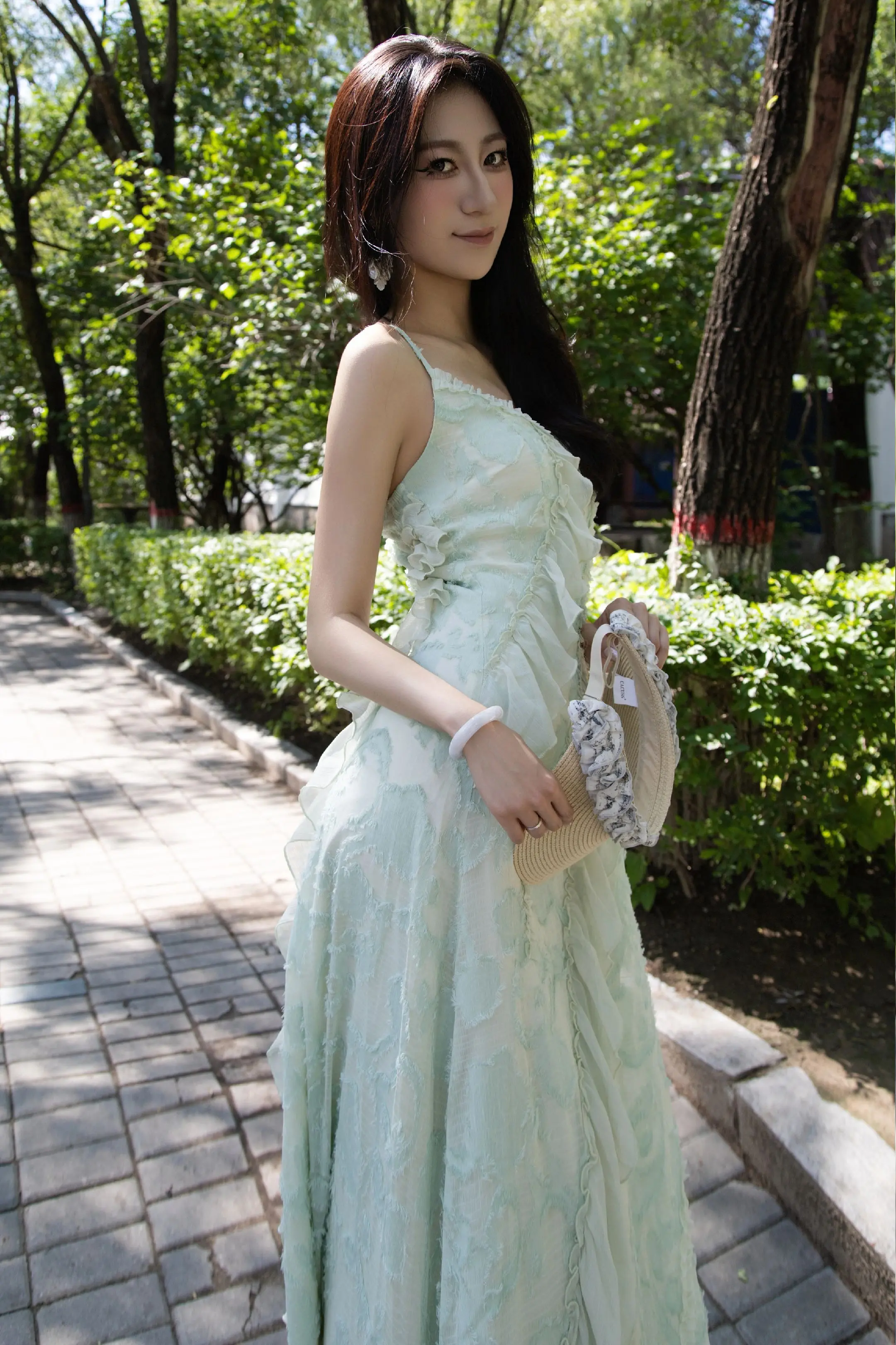 浅绿色长裙 户外长裙穿搭 松弛感日常记录 绿色裙子