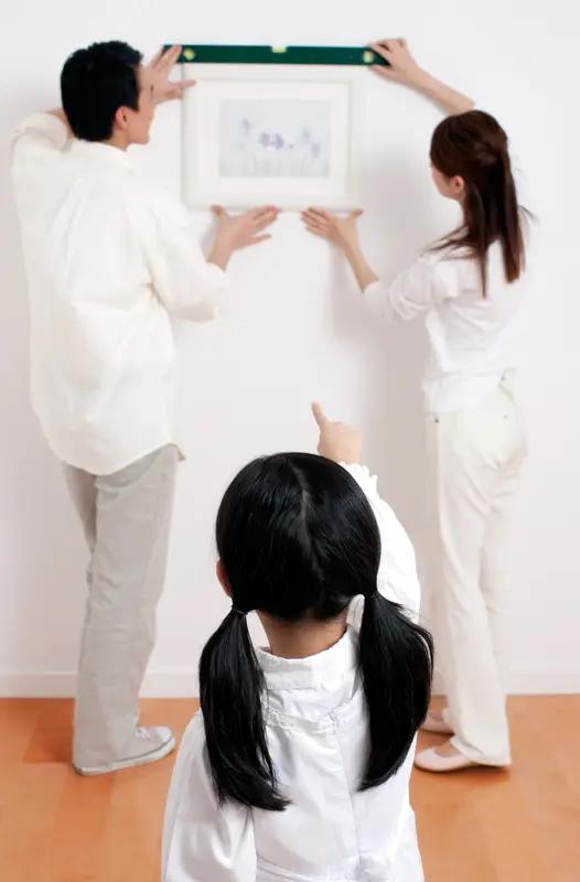 孩子的懂事从来不是天生的，先天气质只会影响孩子的行为反应模式，最终的性格、规则意