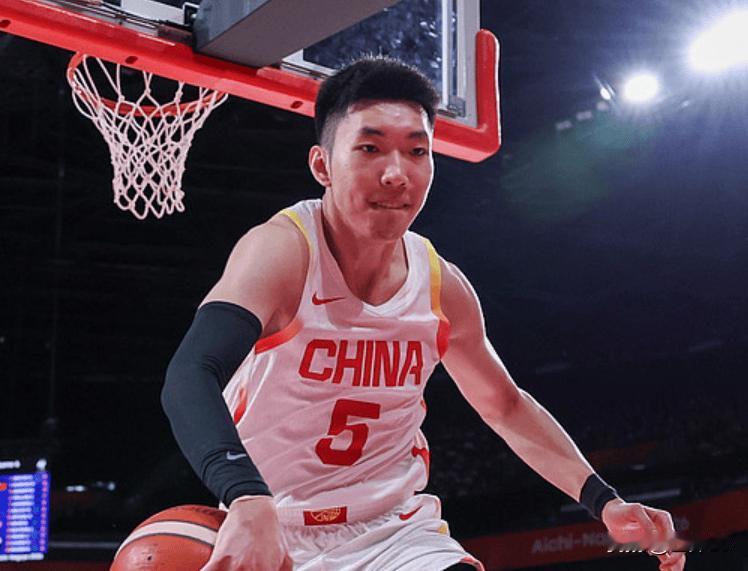 亚运男篮1/4决赛：87‑78险胜沙特！廖三宁轰30分救主，中国男篮挺进四强
 
