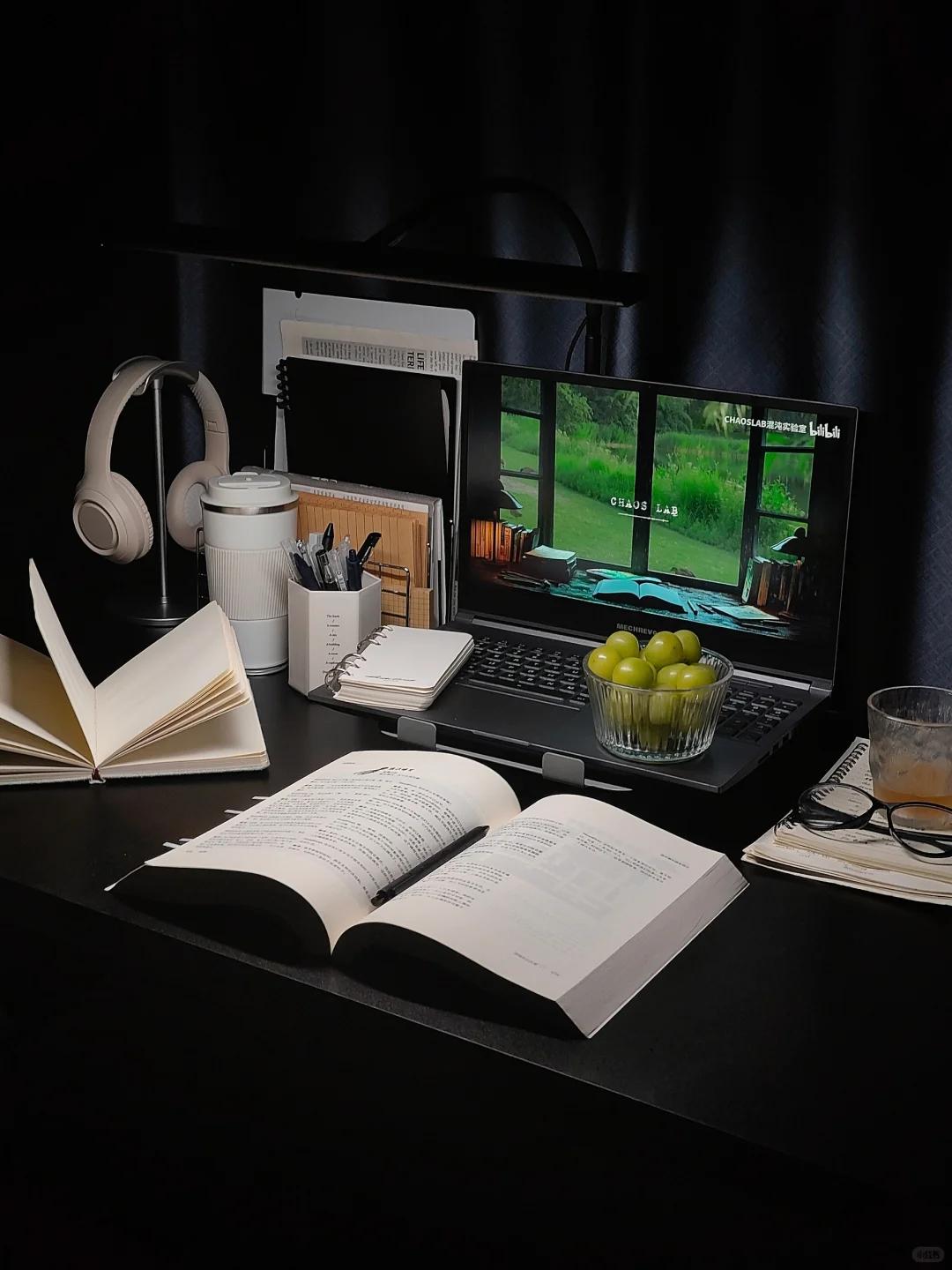 把自己当成一株庄稼来养，你就通透了

最近有个很火的词叫“停止内耗”。怎么停？其