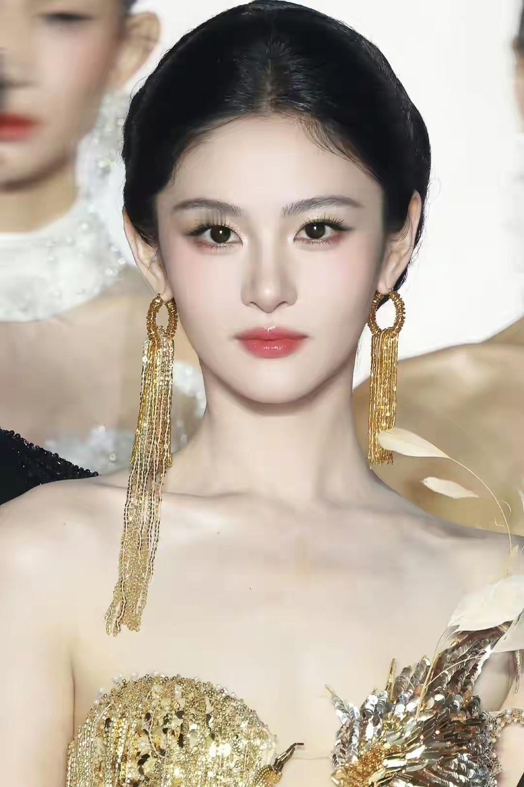 赵晴，她怎么美成这样了，于正真是挖到宝了！ ​​​
