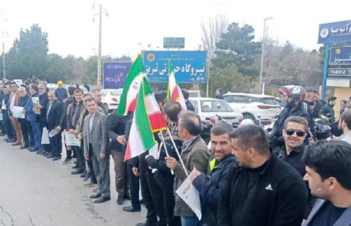 看到伊朗人这一幕后，美方终于决定接受停火建议！当地时间4月7日晚，美国东部时间2