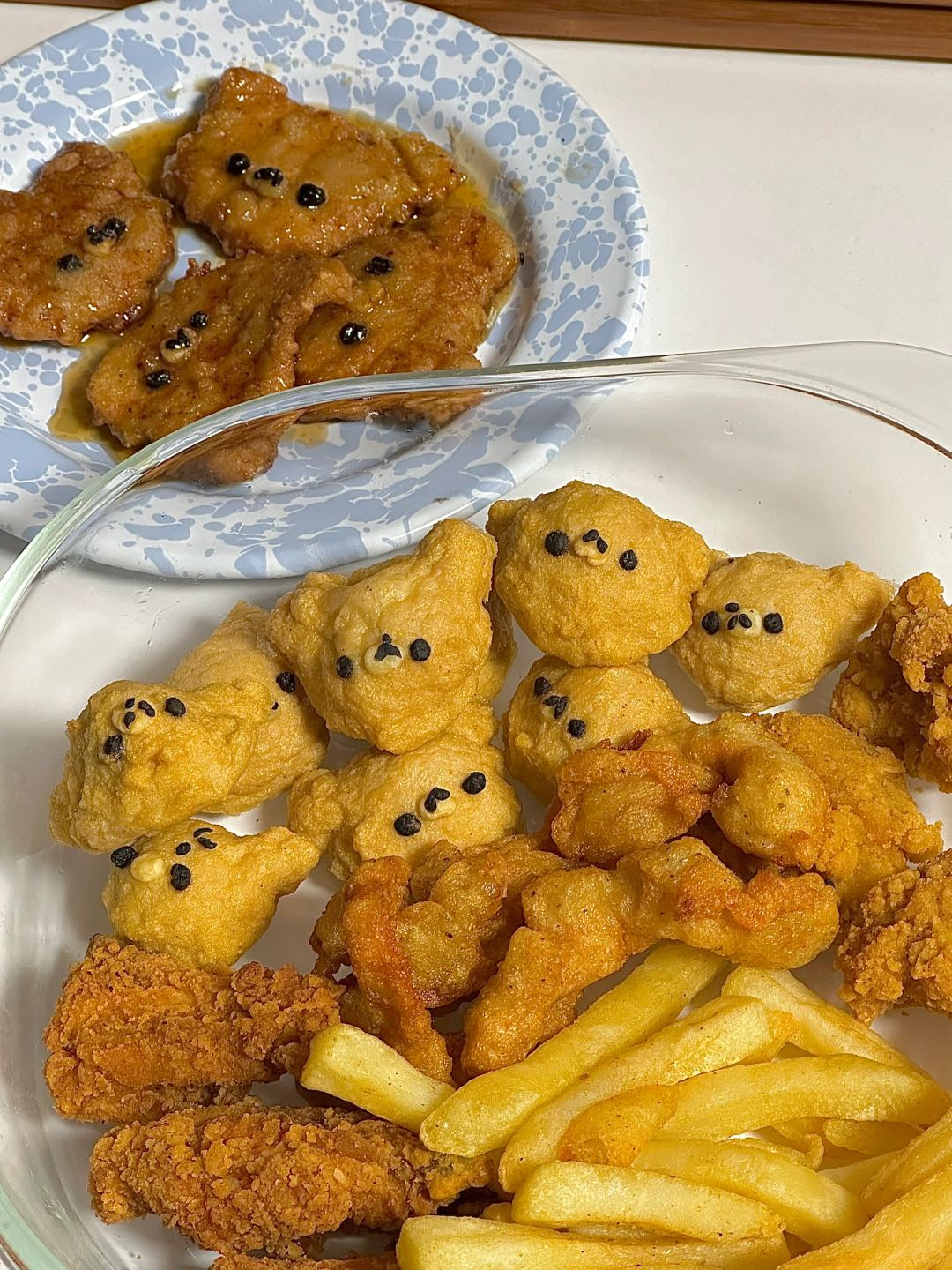 我的年夜饭｜小熊主题看春晚零食