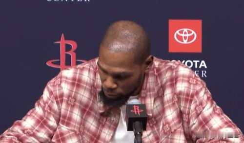 杜兰特这话太有深意了。在火箭135 - 112战胜奇才的赛后采访里，他提到现在好