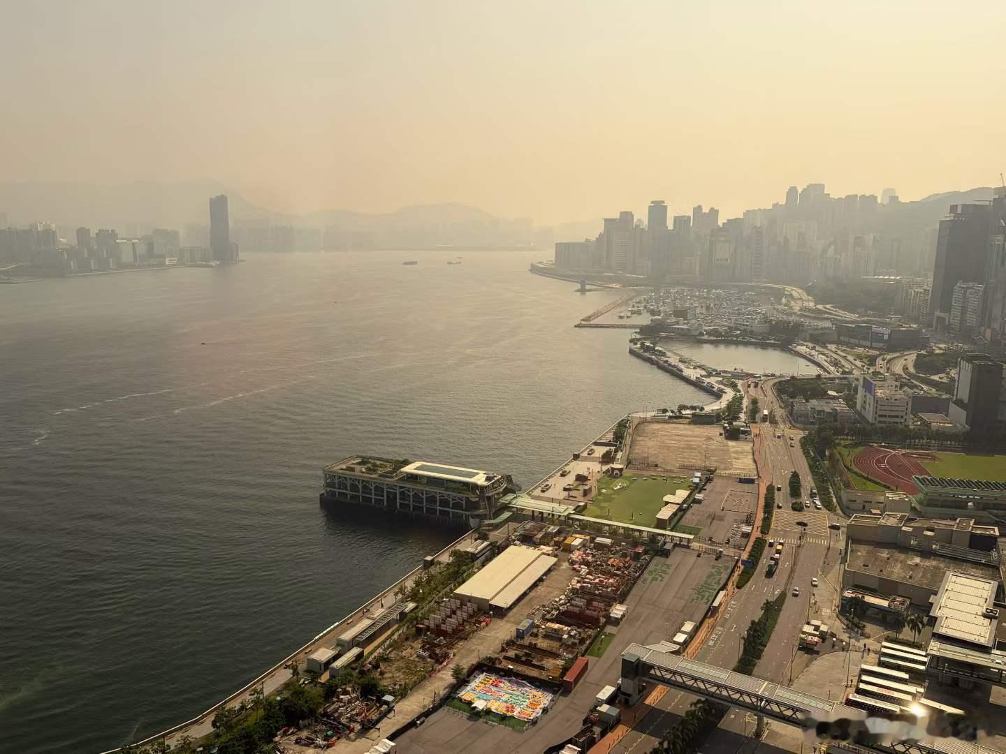 秋天的第一次线下学习～感谢老师邀请，在香港万丽海景酒店碰到了好多老朋友，好多品牌