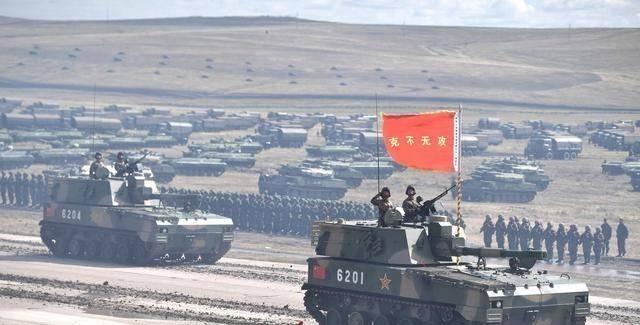 在中美军事对峙中，中国面临的一个难题是咱们的常规武器打不到美国本土，而美国却能利