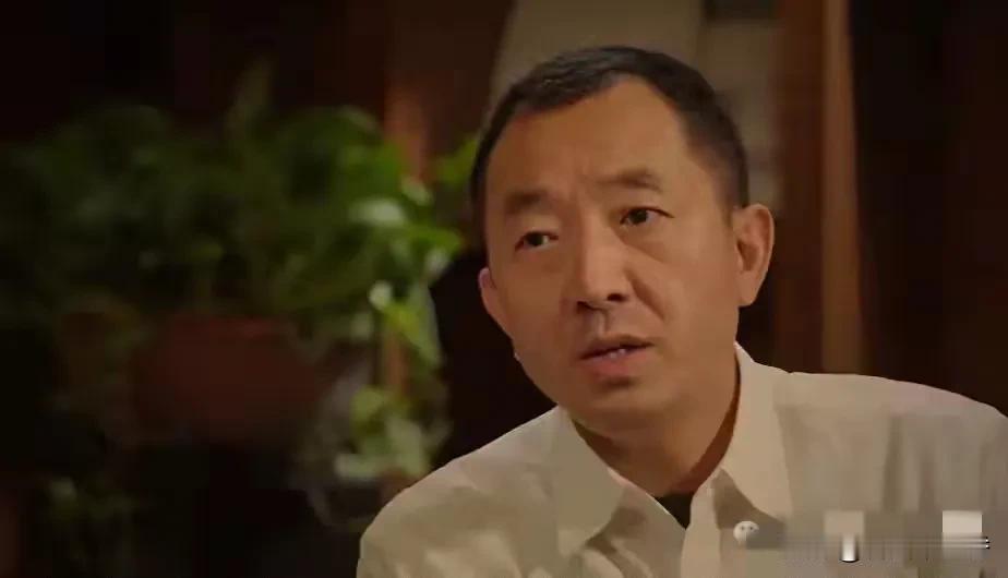 陈行甲披露前任女书记在天安门附近买2套房这事，真让人挺惊讶。陈行甲可是个反腐斗士