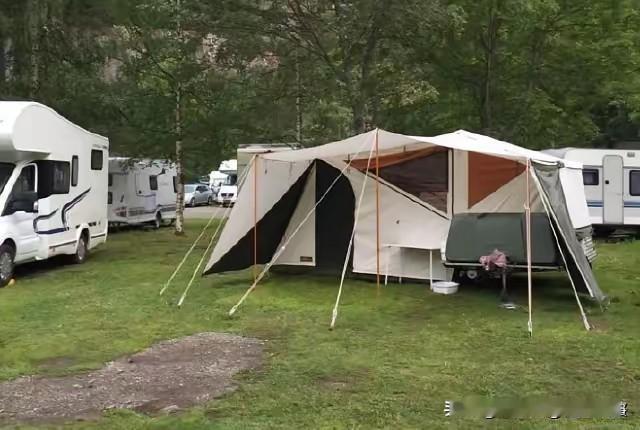 浙江杭州，一场本该惬意的露营，却因夫妻争吵酿成大错！男子带着妻子和朋友露营聚餐，