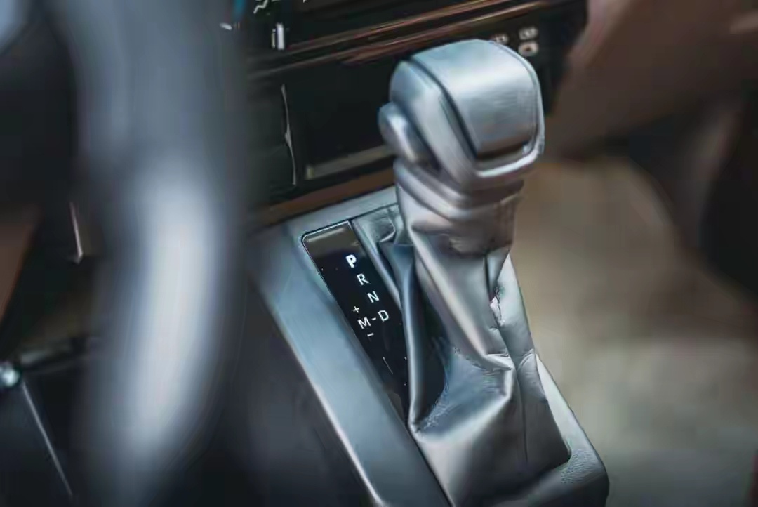 丰田LC71是丰田陆地巡洋舰（Land Cruiser）系列中的一款车型，属于经