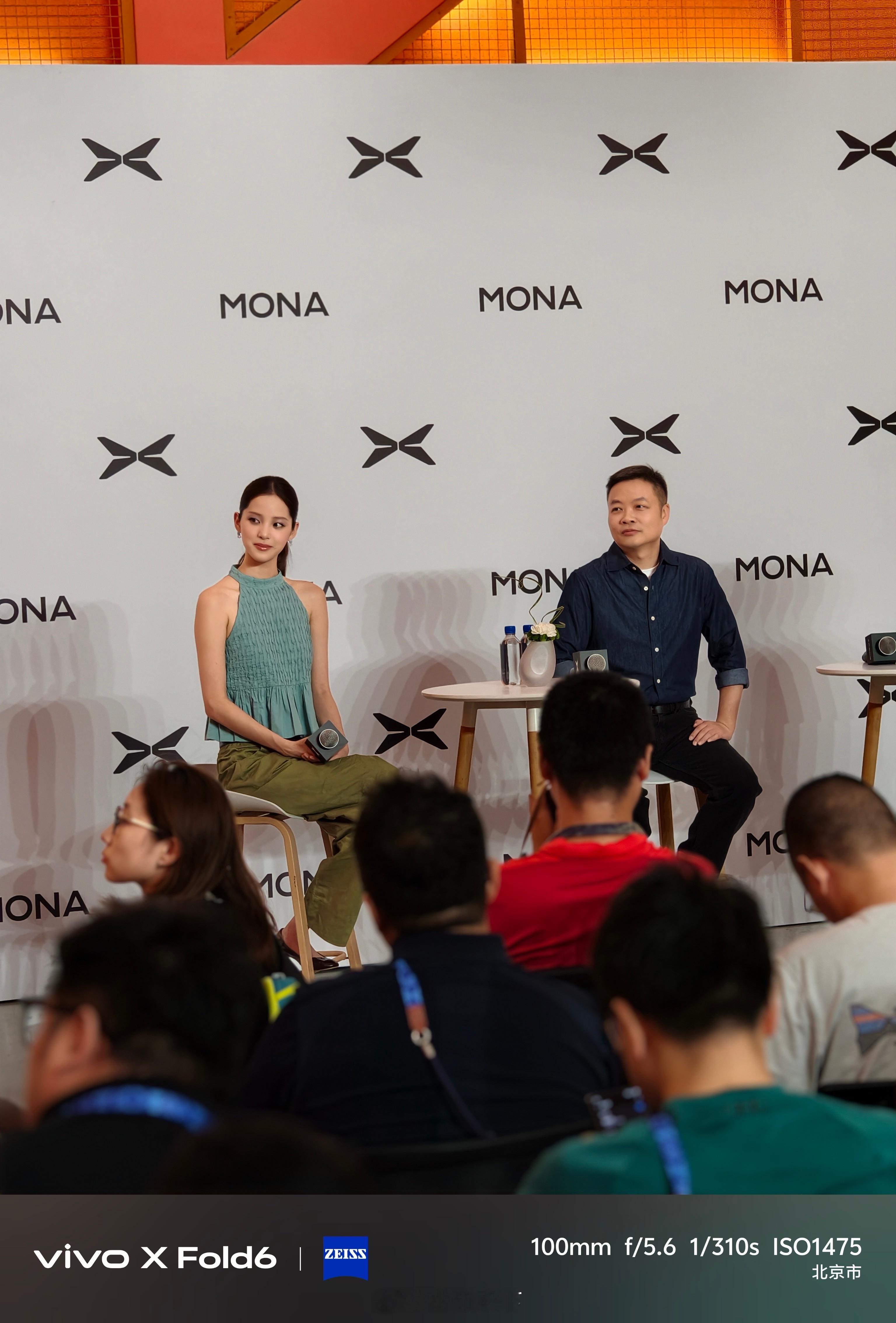 欧阳娜娜：我不仅是MONA M03车主，上个月我也成为X9车主，人生中第一辆商务