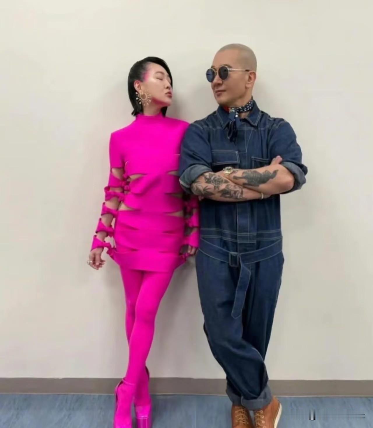 光头开始明抢了，但是胜诉不大！
所以去墓地是为了拍摄综艺赚钱而已，钱在哪爱就在哪