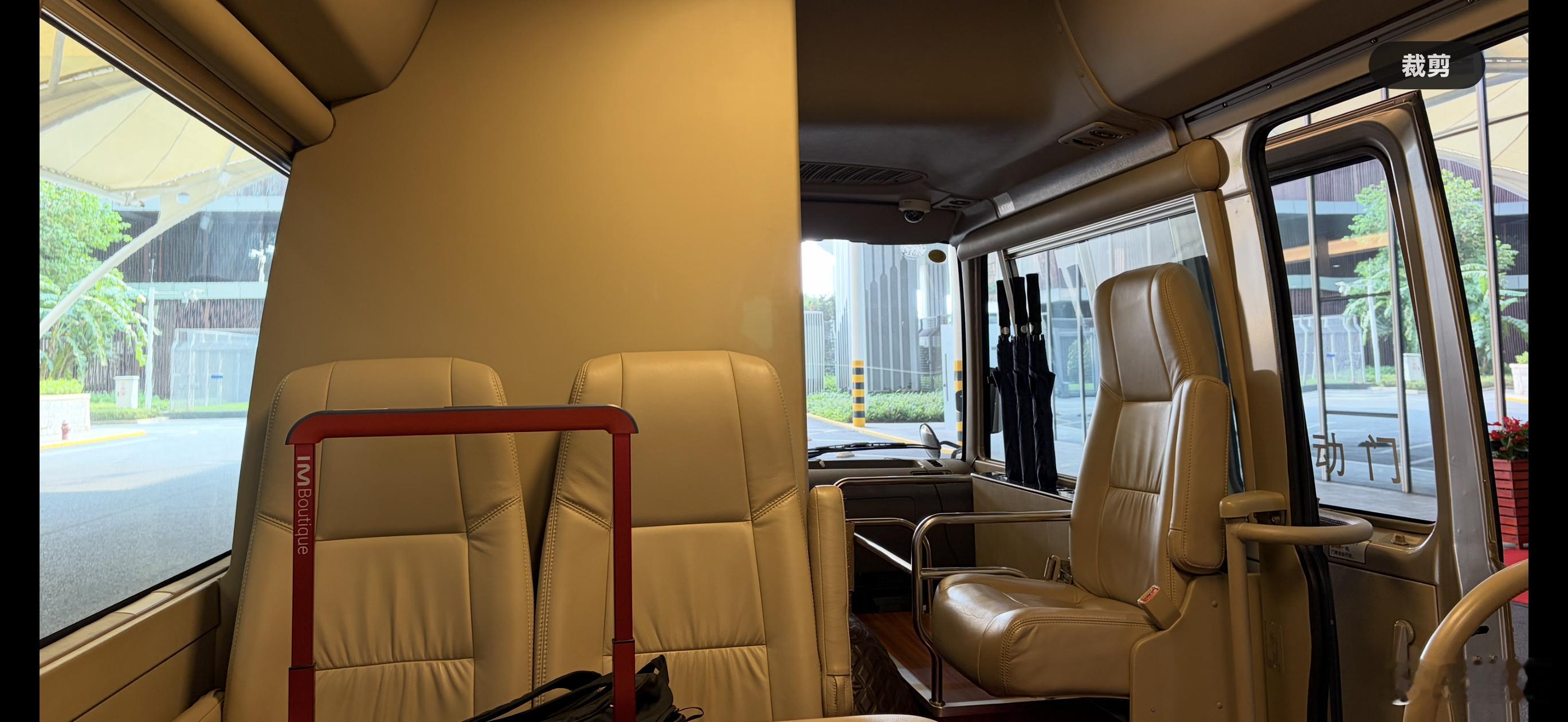 回国之后走了一遍北上广深，终于要回家了。各位控友们，今早吃的什么？ 