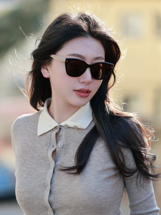 墨镜一戴气场全开 做自己的大女主