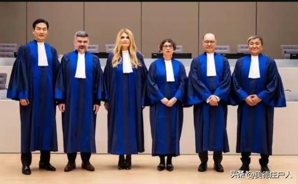 史无前例！ICC三名跨国法官直诉白宫，特朗普政府霸权打压司法遭反噬
 
2026