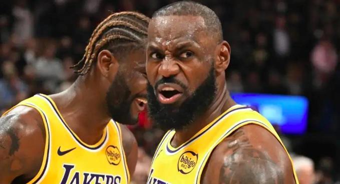 美媒体：湖人想要重夺西部第3，需满足以下2个条件
条件：
1、剩余4场比赛，詹姆