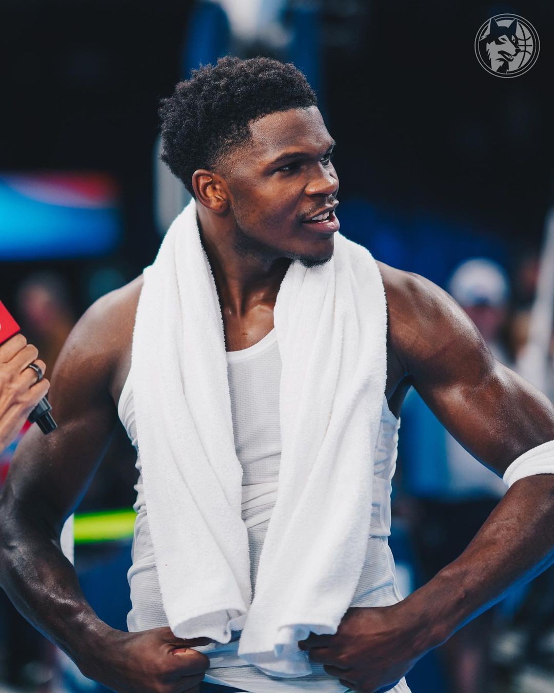 Young King[笑哈哈][笑哈哈]#转发接龙开新年##爱德华兹# ​​​