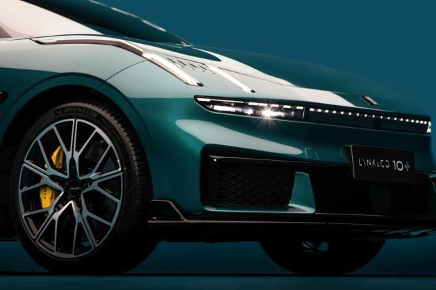 领克10+开始预售了，现在很多人都在聊价格，关于25.99万的价格有人嫌贵，有人