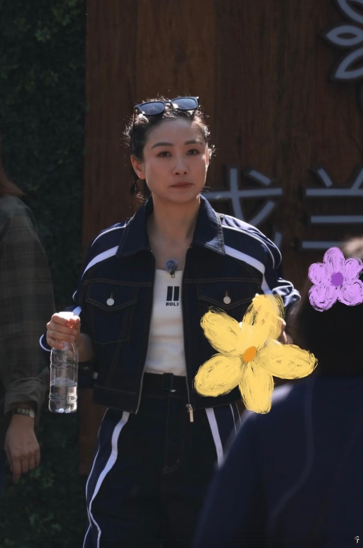 陶昕然刚来五哈就上才艺哈哈哈哈哈陶昕然一上五哈就直接亮才艺，画画环节自带抽象天赋