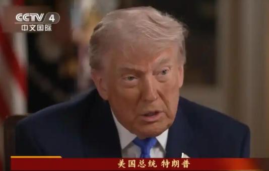 特朗普刚从鬼门关爬回来，不想着怎么保命，反倒纠结穿防弹衣显胖，这话一出来，命都没