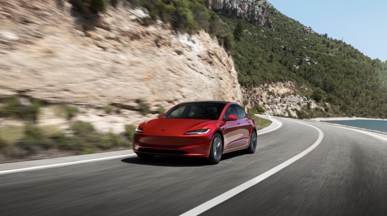 Model 3将迎来重大升级
特斯拉正在对Model 3进行两项重大升级，其中一