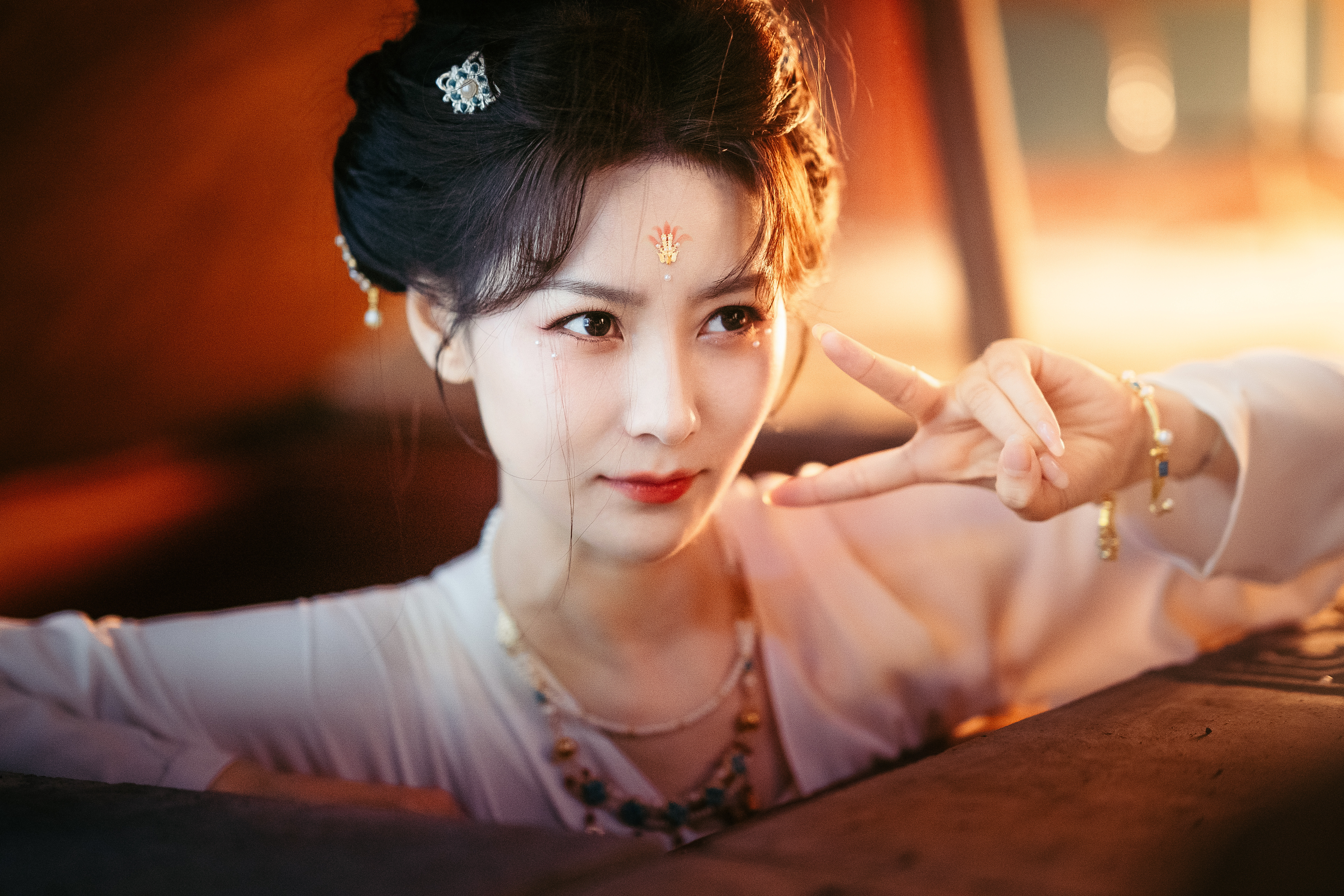  发发唐宫奇案 破万图！大家一起庆祝呀👸：哇！啊！呜呜🥹太开心啦！大大大大的