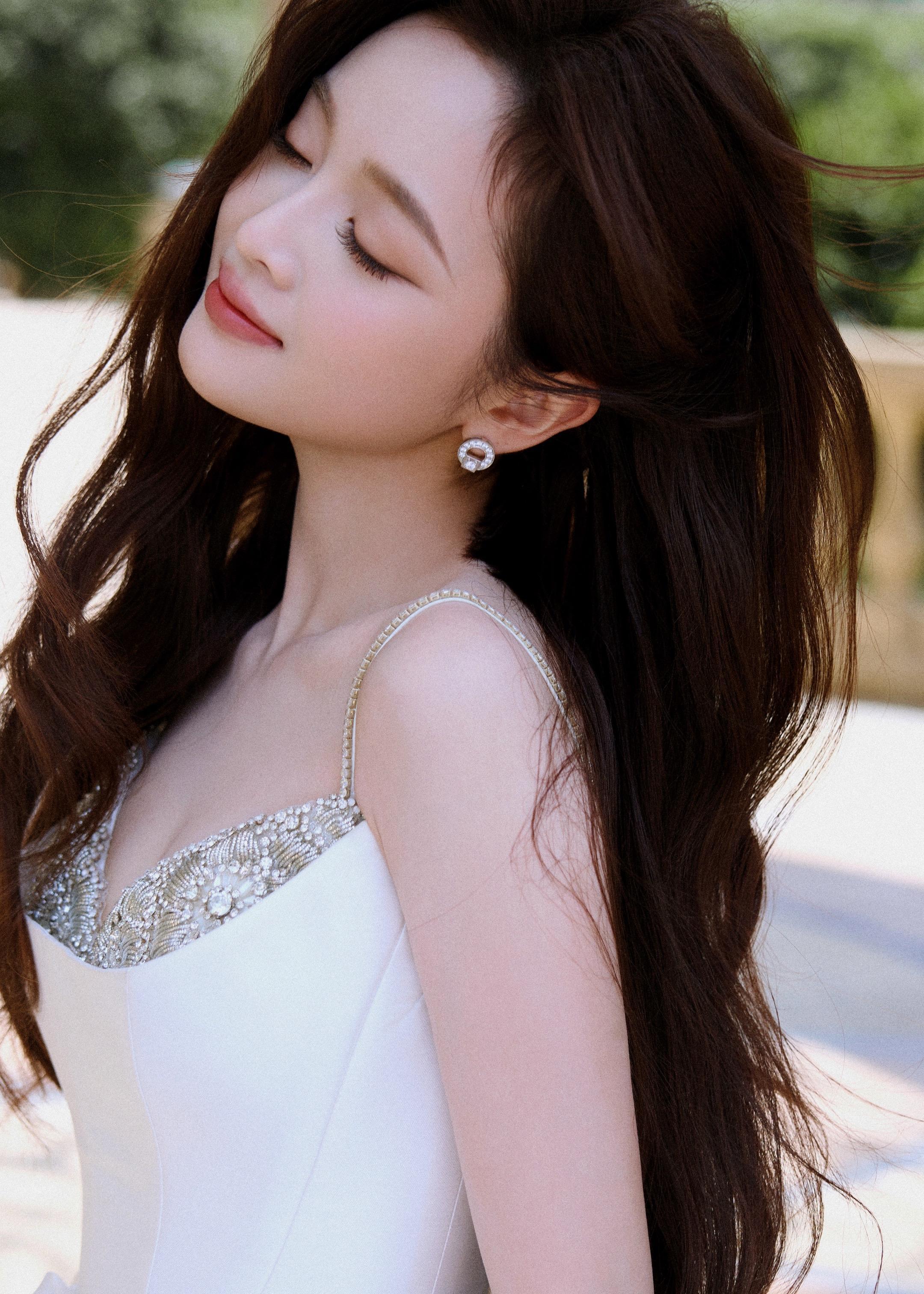 吴宣仪有戏.吴宣仪 这张摄影师发的图吴选好像没发诶