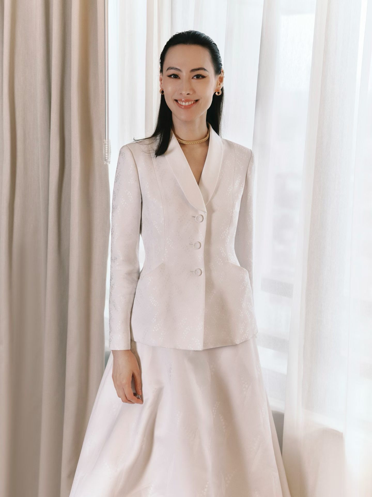 梁洛施 女士这种大方气派的脸，现在怎么就没有了…… 