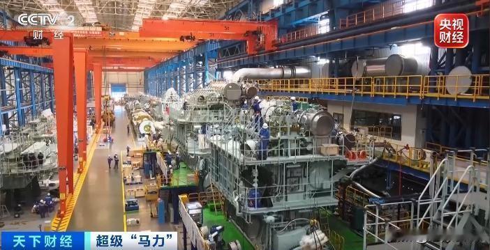 绿色船舶订单稳占68%，全谱系国产动力成核心引擎
在新接订单的爆发式增长中，绿色
