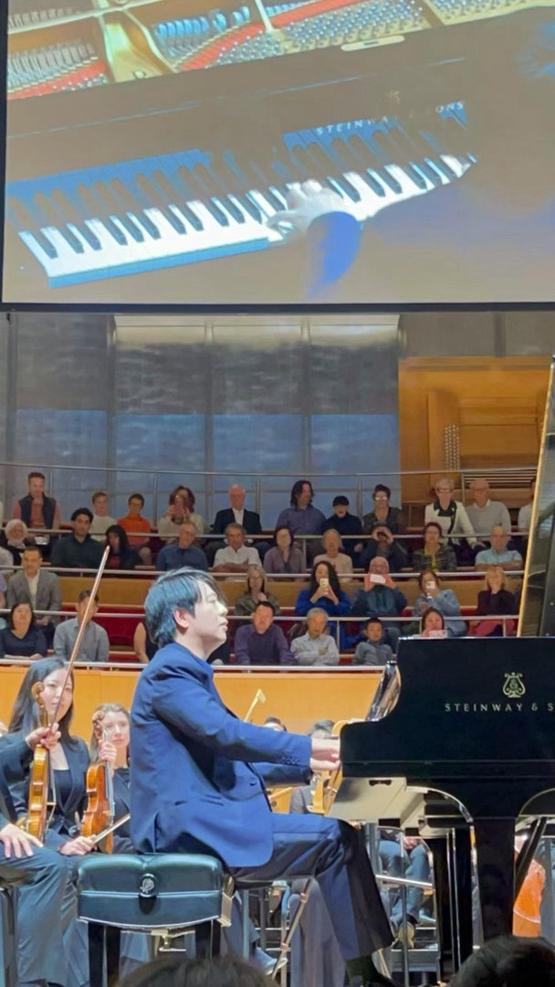 郎导的退休生活:看郎朗音乐会🎶📷:郎导🍠 