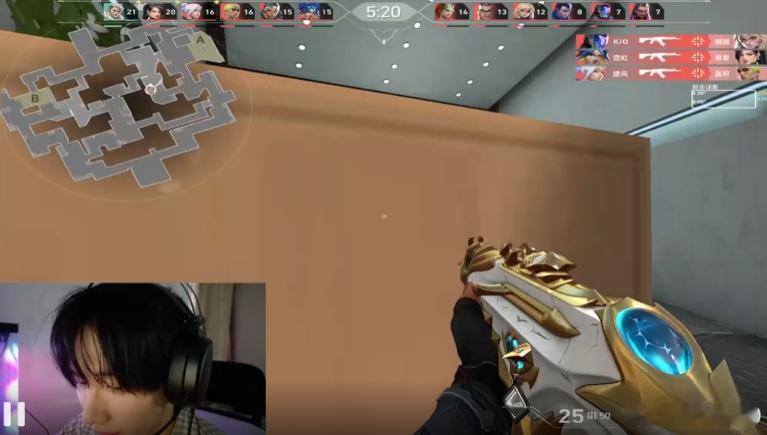 余宇涵除夕游戏直播除夕守岁就看余宇涵游戏直播，轻松治愈的氛围太适合过年了，他干净