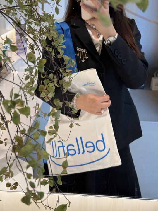 既能炫富又实用的包 ｜bellafill