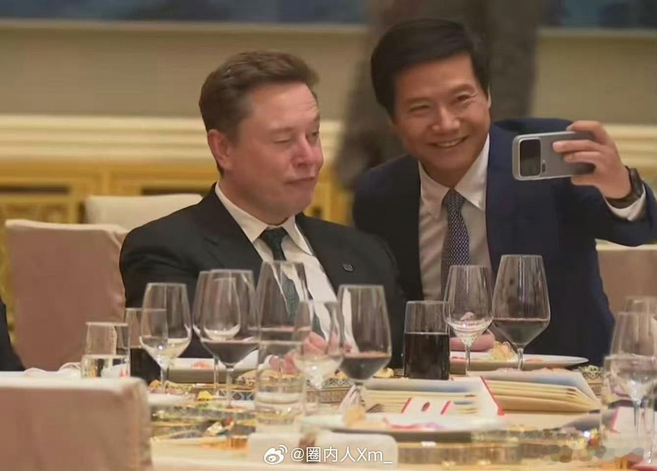 雷军马斯克合影就是合个影而已，正常人应该不会拿雷军和马斯克合影带节奏吧？？？ 