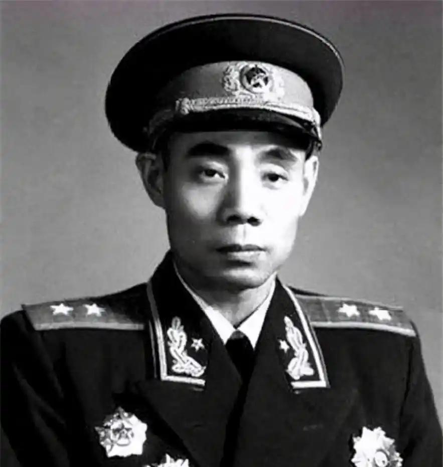 1981年农妇到北京看病，因交不起费用身份曝光，惊动数位开国将军

主要信源：（