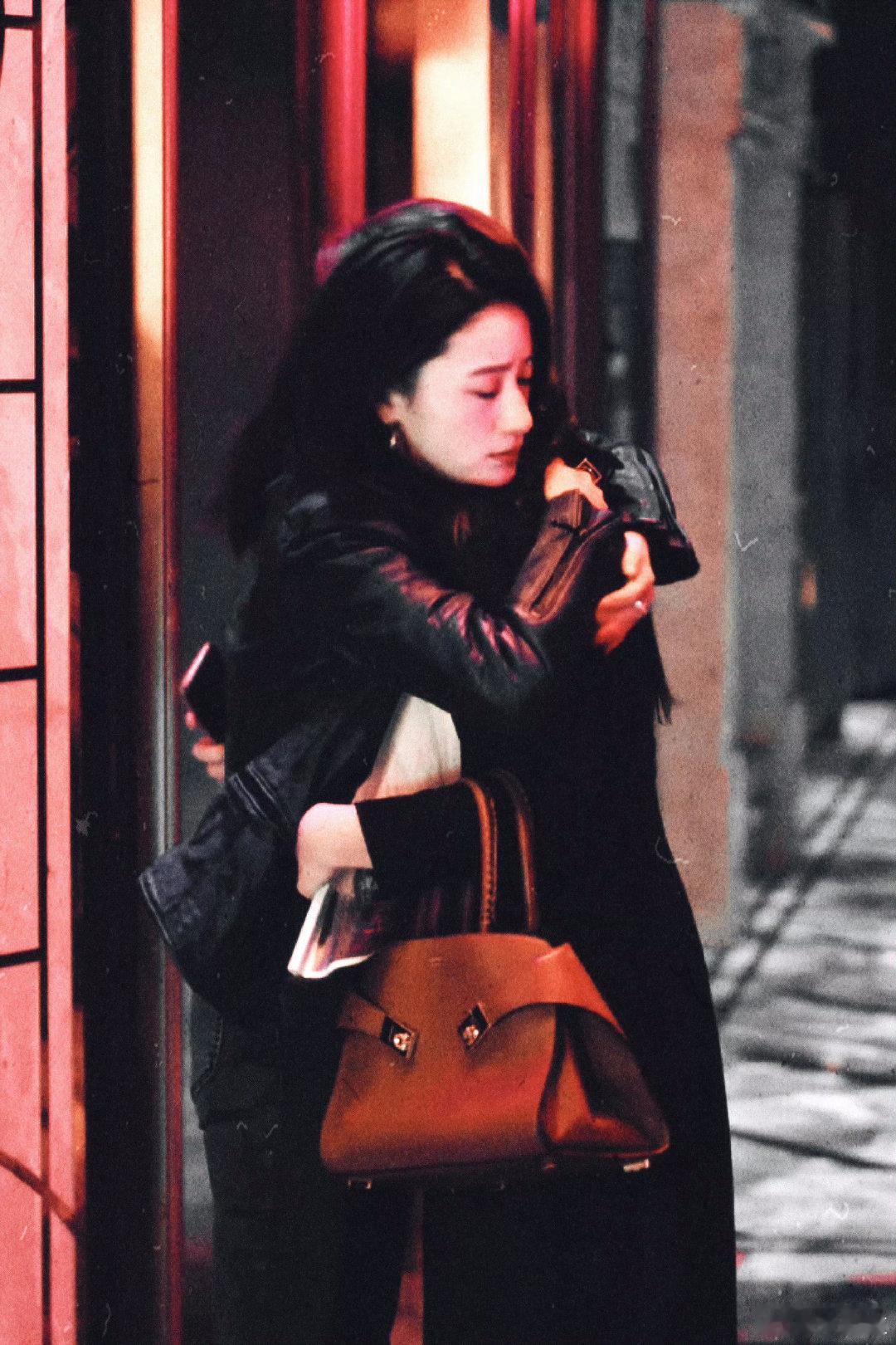 朱珠郭晓婷女女救赎文学好好嗑 从年少时的小自行车到长大后的大摩托，许蜜语与李翘琪