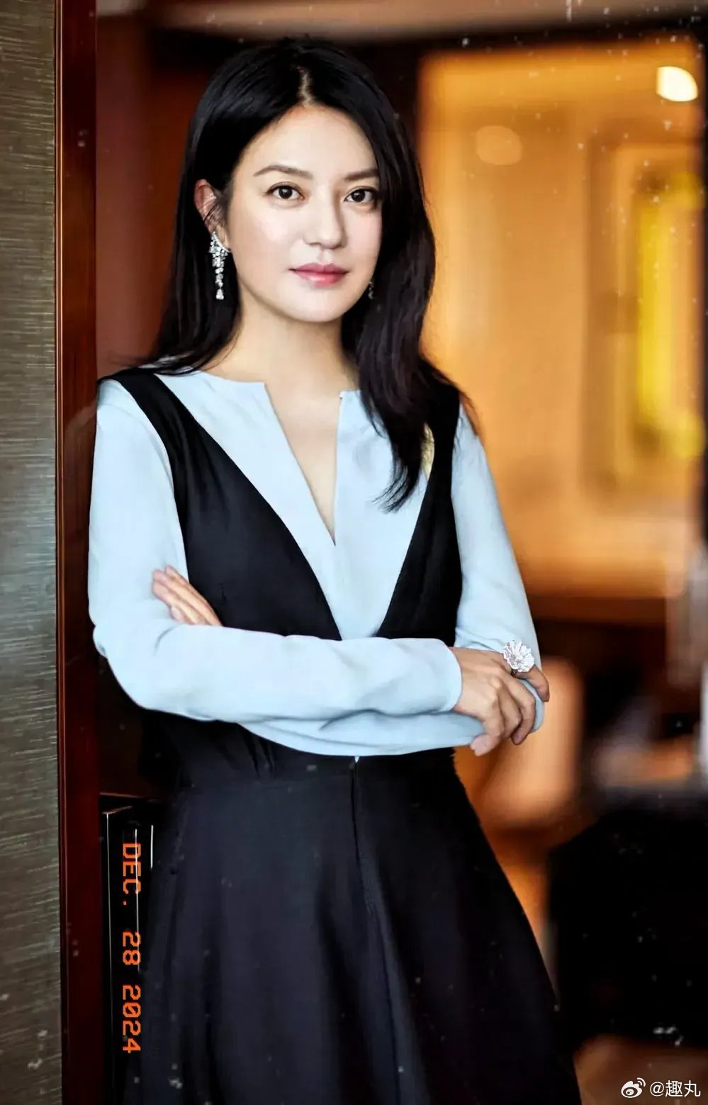赵薇离婚 赵薇今天突然官宣离婚为哪般？事出反常必有妖。估计有以下三个原因。1.多