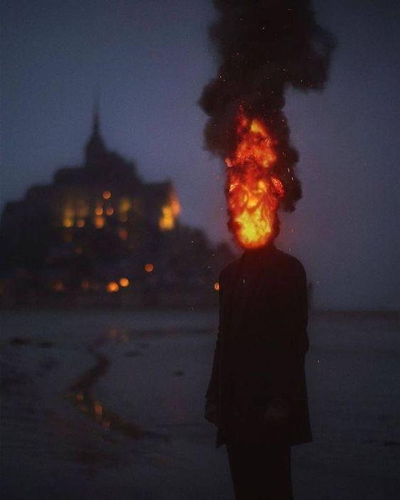 执意以强制手段铲除道德之恶者，其造成的伤害与苦难，恐怕远甚于存心作恶者。——哈耶