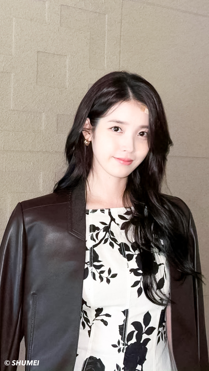 IU[超话]  💻iu韩国第一女solo 我在等你自修 | IU ​​​