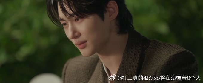 iu也很一般但这男的真凑啊