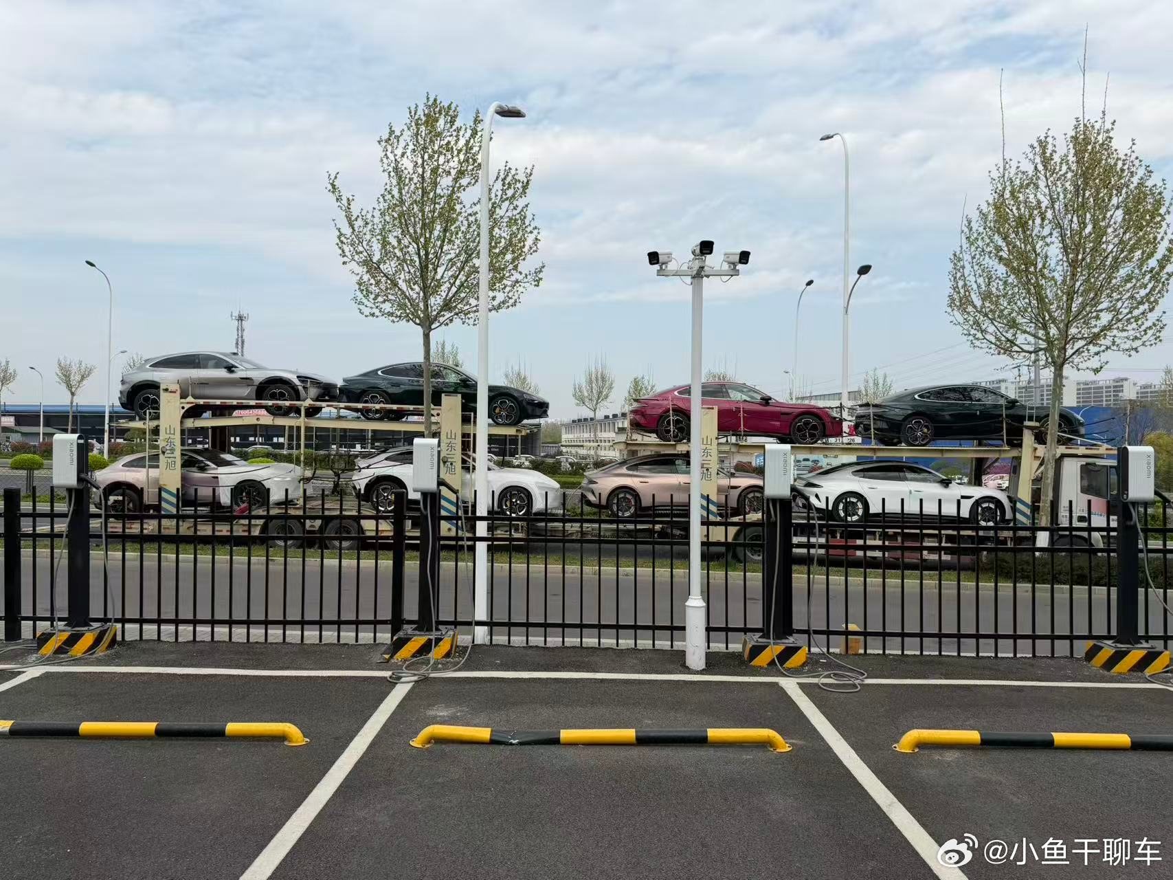 谁的车呀，还没提小米汽车小米su7