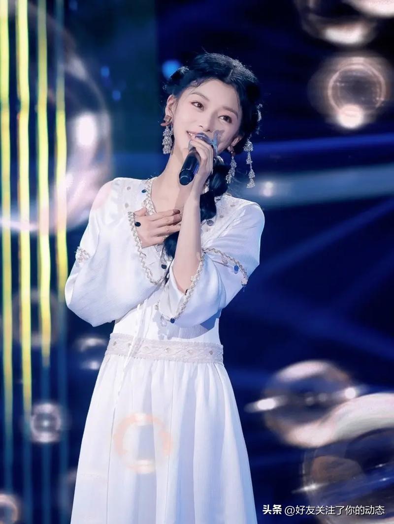 深耕音律的创作歌者——聂诗
 
      聂诗是中国内地实力派创作女歌手、影视