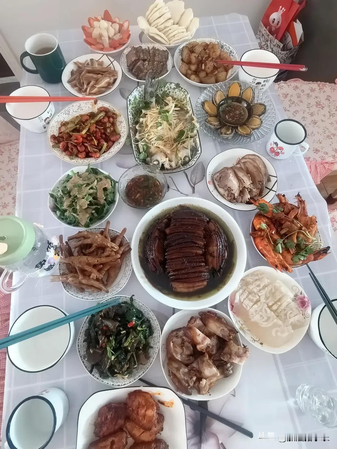 “家是世界上唯一隐藏人类缺点与失败的地方，同时也蕴藏着甜蜜的爱。” —— 这句话
