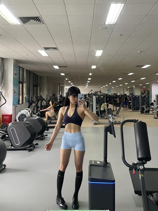 🖤🩵158/87.3 今天也是漂亮的黑皮体育生