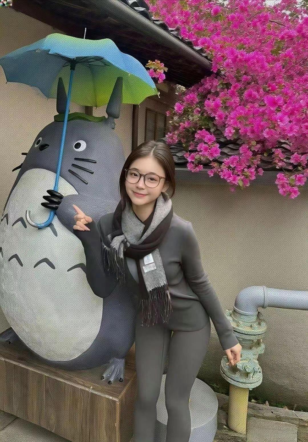 女人如何穿出含蓄的性感?