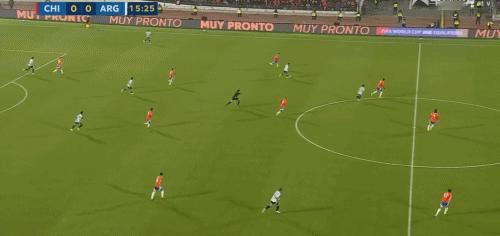 阿尔马达助攻！阿尔瓦雷斯破门！！！阿根廷客场1-0领先！！！ ​​​