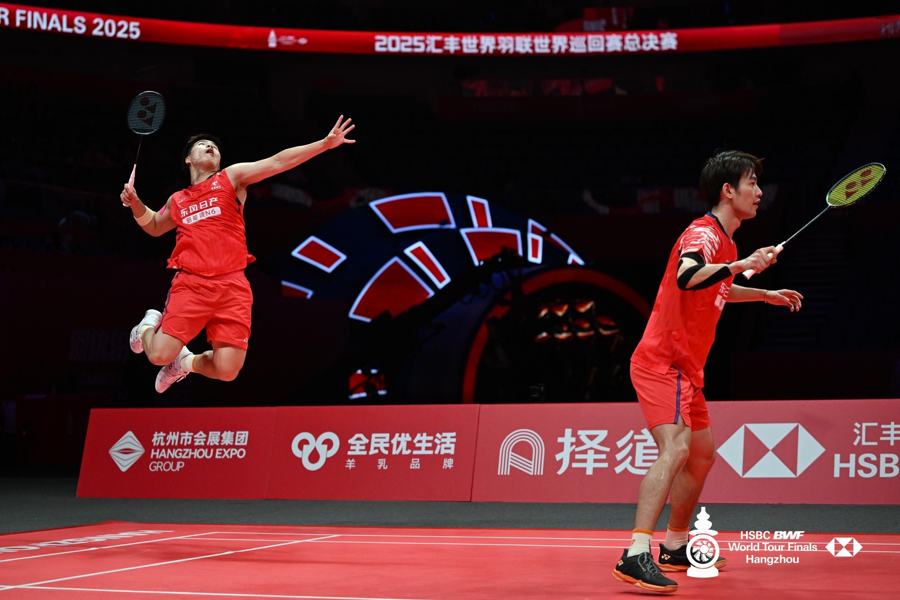 梁王📸素材来源：2025世巡赛总决赛组委会梁王绝处逢生梁王组合2比0印尼组合梁