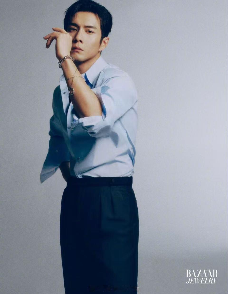 谁懂韩东君身上的清爽人夫感  韩东君这组时尚芭莎大片，真是让人惊艳不已！他身穿西