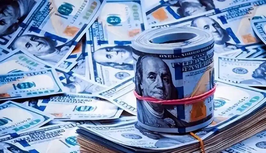 四大富裕经济体全线沦陷！全球债务冲到365万亿，偿债利息盖过军费开支，人人都在给