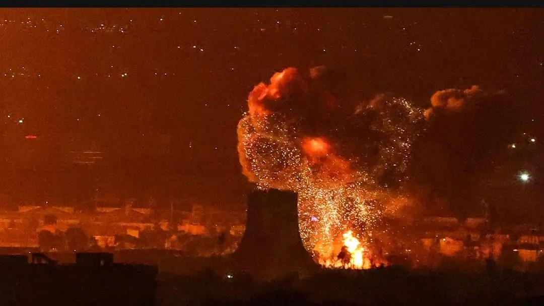 以色列袭击伊朗石油设施可能引发伊朗更猛烈报复，双方冲突存在进一步升级风险。以色列