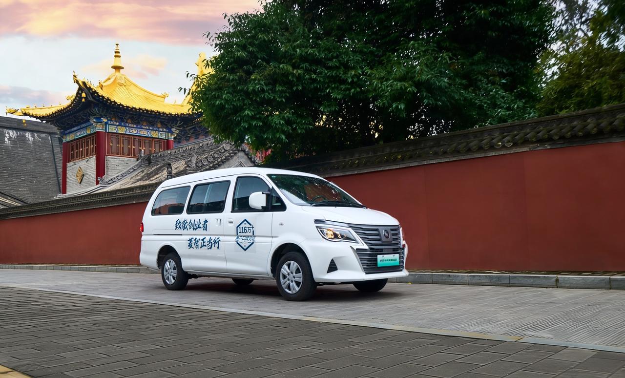 菱智新能源样样行，千城百业现身影
多拉快跑成本低，创富路上数第一！