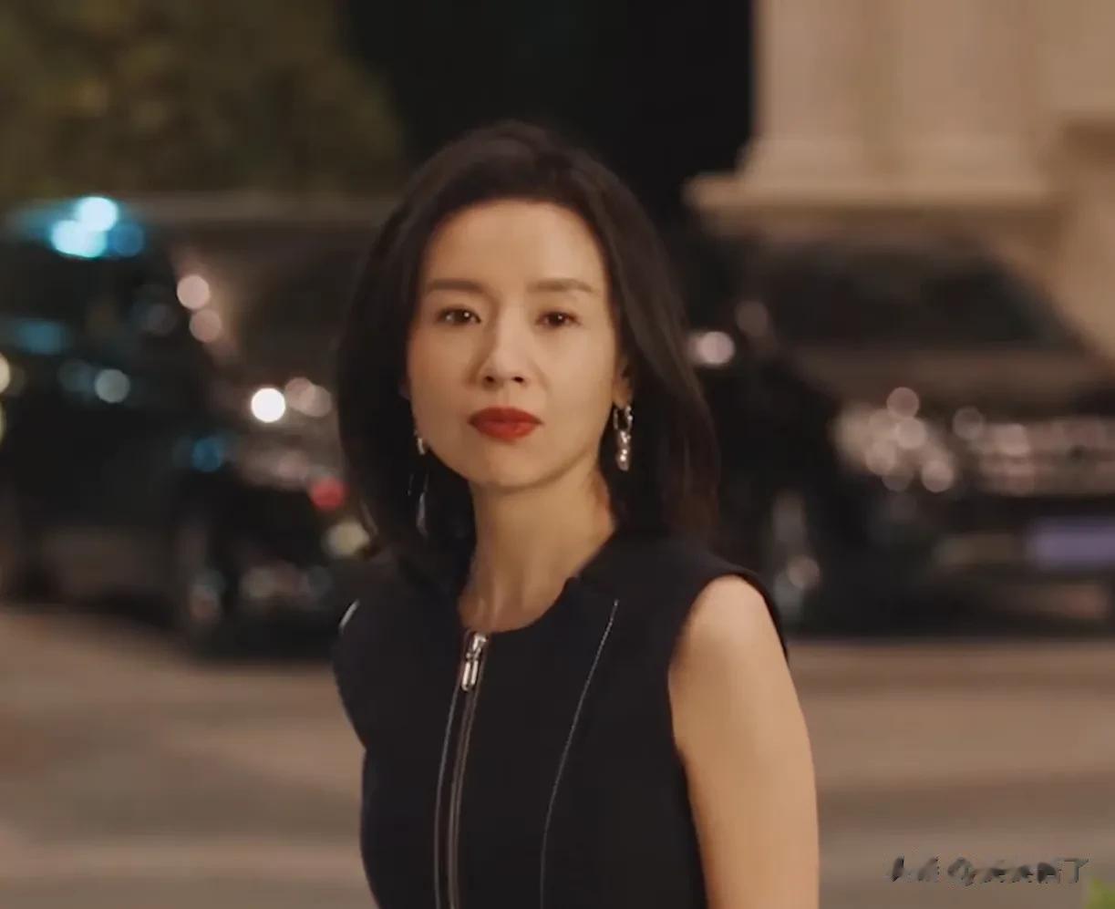 一部剧同时请来周迅、董洁、陈数、钟楚曦、林允，又是严肃题材的剧，一出现代版宫斗。